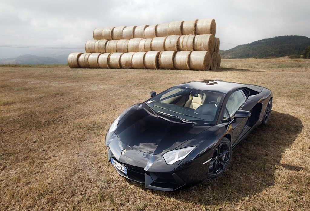 Lamborghini Aventador LP-700-4