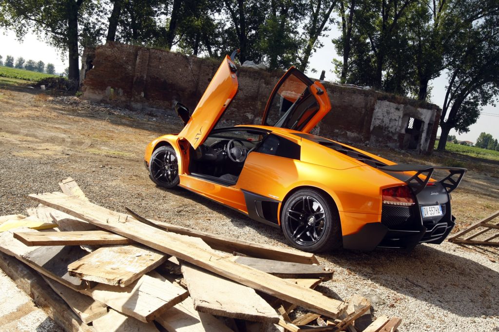 Lamborghini Murcielago LP670-4SV