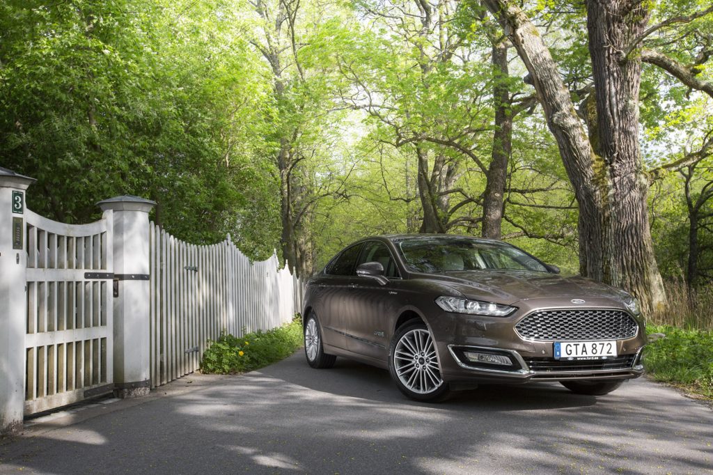 Ford Mondeo Hybrid Vignale