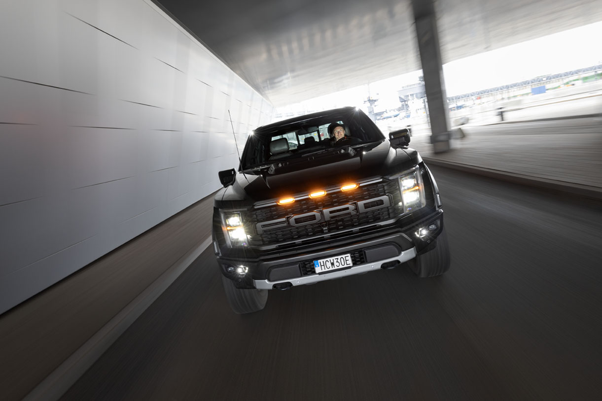 Ford F150 Raptor: - A Ford pickup with the extra!