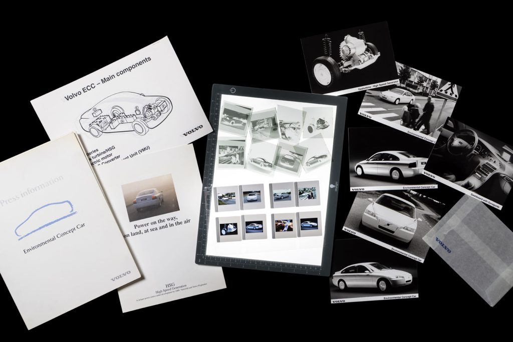 Archive material from the Volvo ECC project collected: press photos, negatives, slides and technical documentation. Together they provide a unique insight into how the concept car was presented and documented during the development phase.