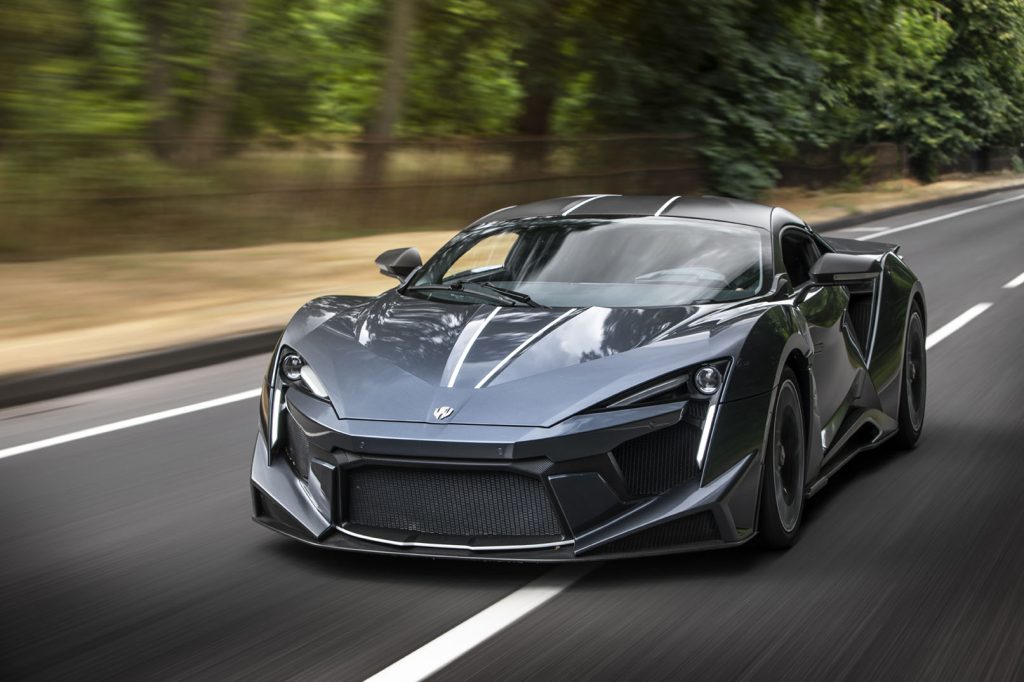 W Motors Fenyr SuperSport