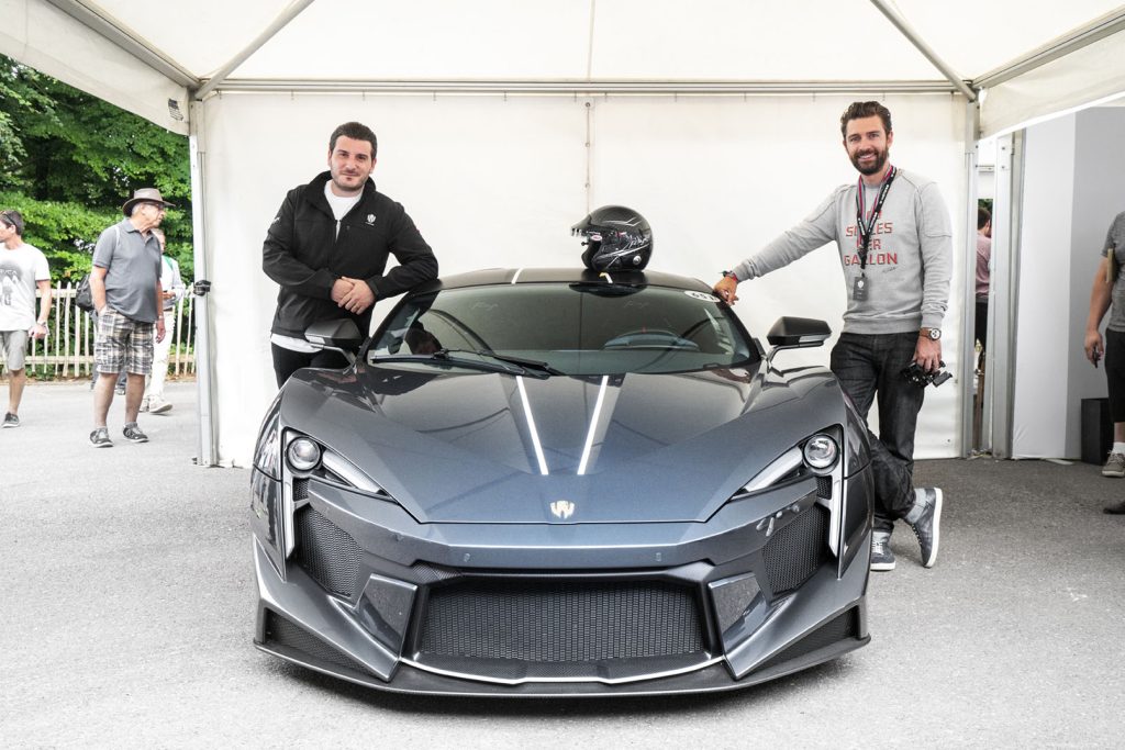 Ralph R. Debbas och Mr JWW tillsammans med Fenyr SuperSport på Goodwood Festival of Speed 2018.