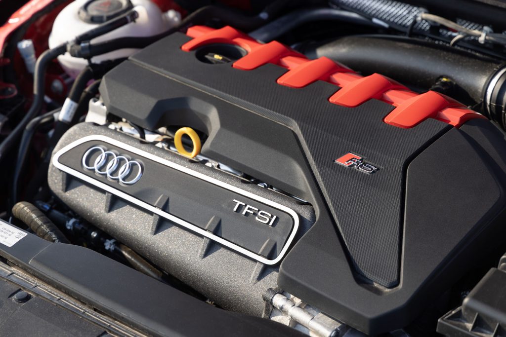 Audi RS 3 2,5 liters turbomatad femcylindrig bensinmotor (TFSI)