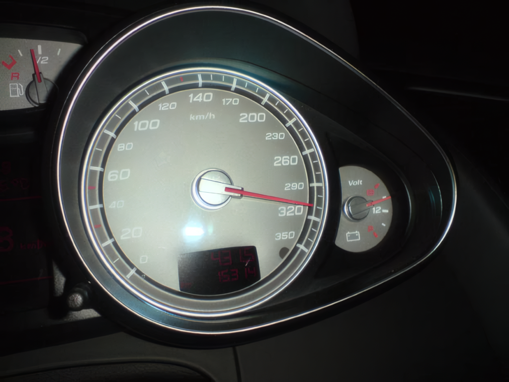 Audi R8 och 300 km/h första gången.